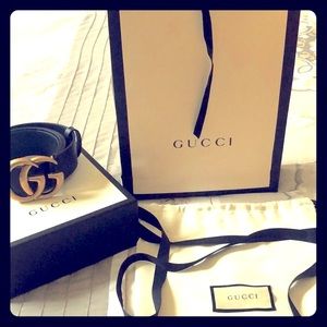 GUCCI gift bag set.